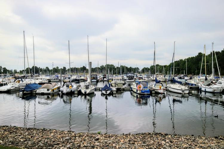 Liegeplätze im Yachthafen De Spaanjerd